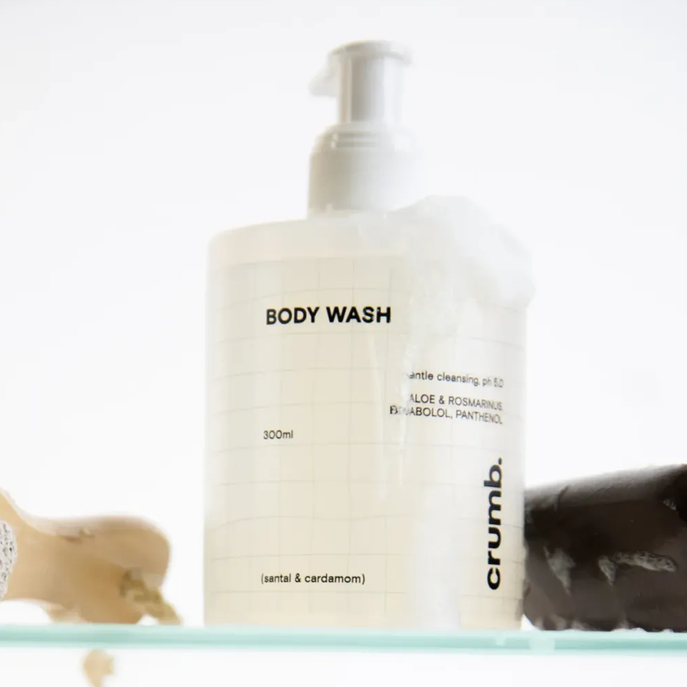 CRUMB. Santal & Cardamom Body wash 300ml - Гель для душу "Santal & Cardamom" - фото №2